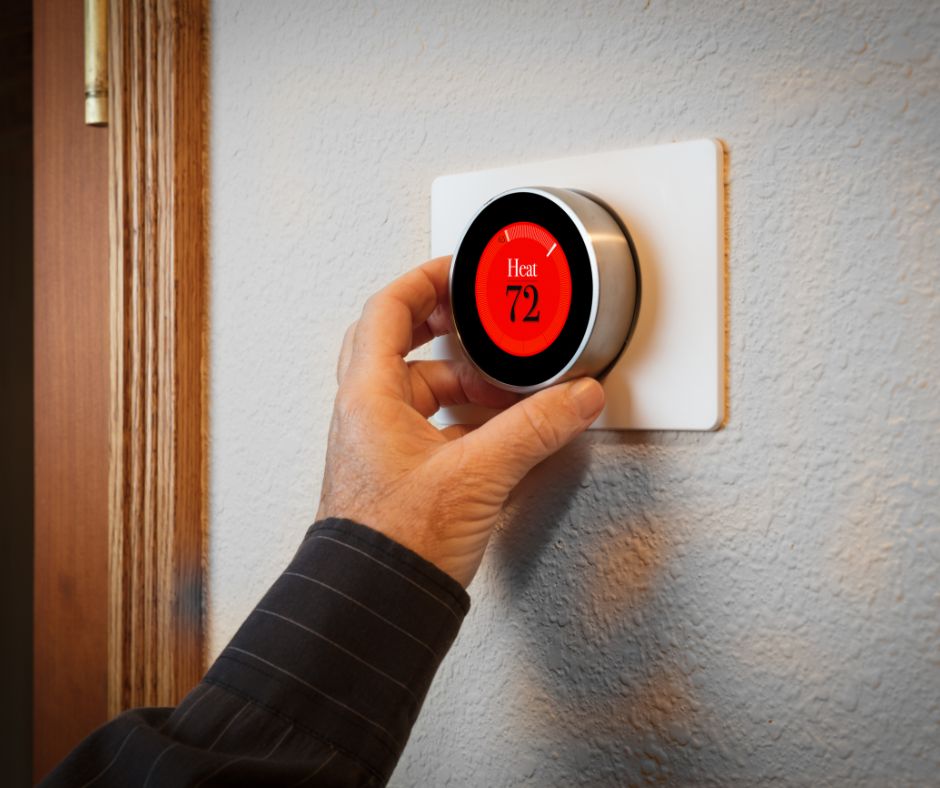 thermostat adjusting thermostat